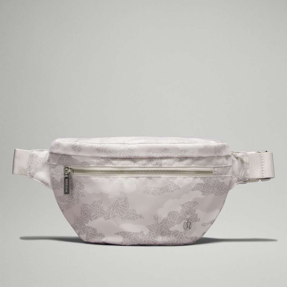 NWT - Lululemon City Adventurer Belt Bag 2.5L Camo White Opal - Picture 1 of 5